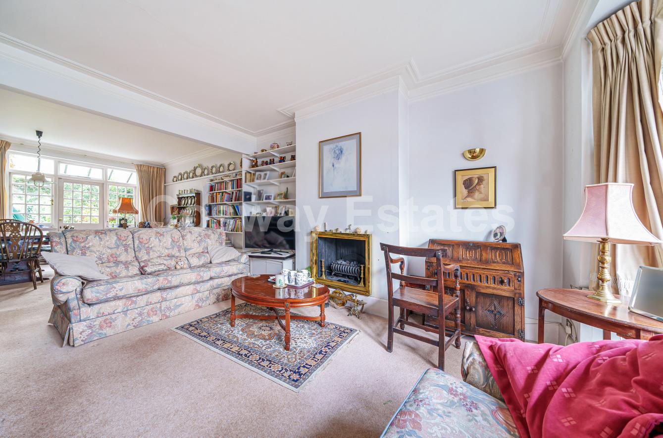 Brockenhurst Gardens, London